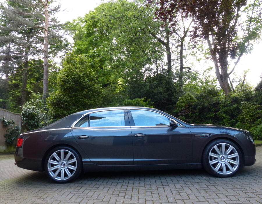 BENTLEY FLYING SPUR 6.0 W12 MULLINER 2015 SOLD