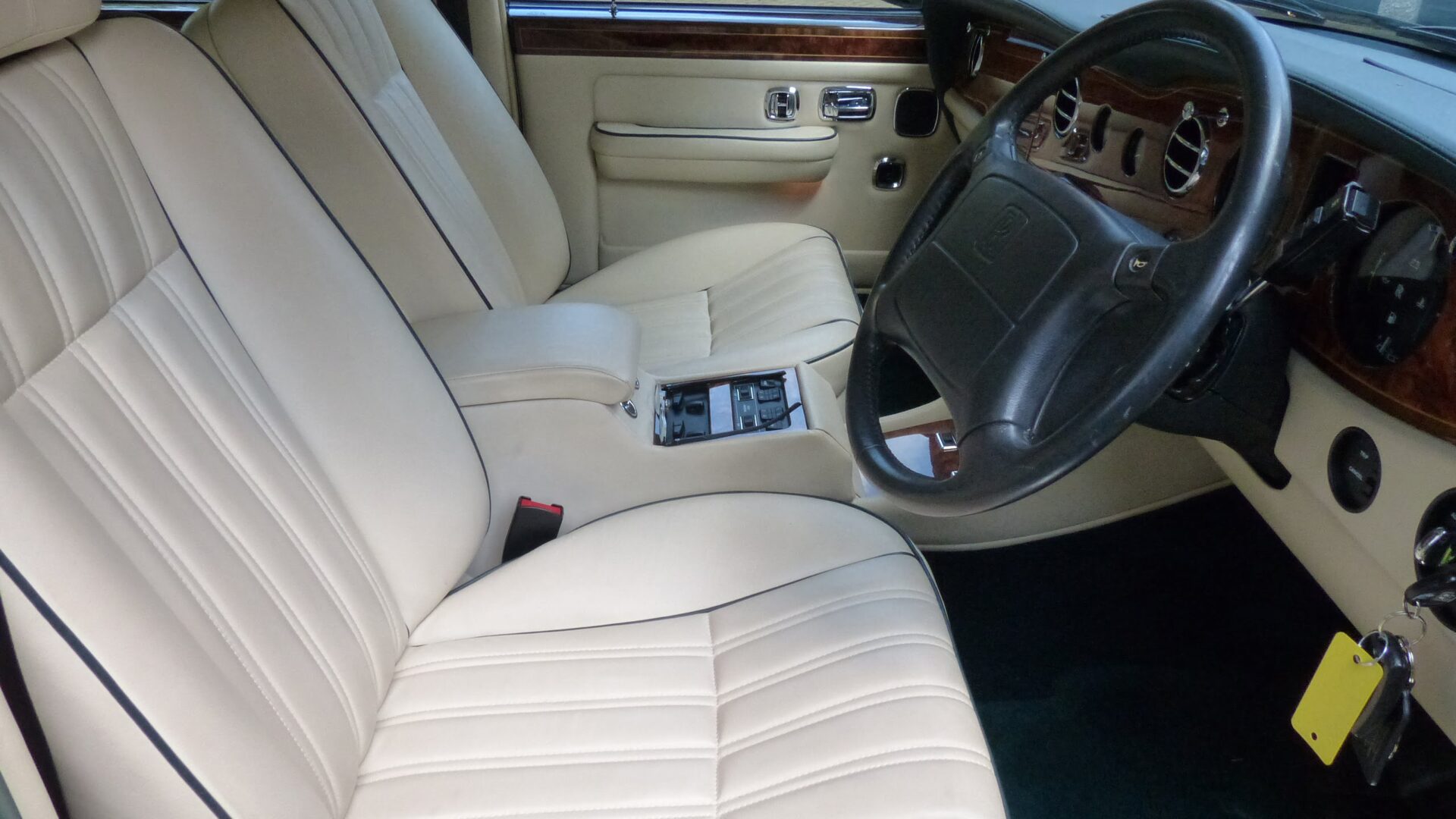 ROLLS ROYCE SILVER DAWN LWB 1997 SOLD