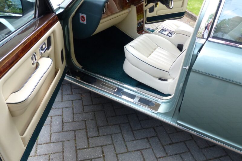 ROLLS ROYCE SILVER DAWN LWB 1997 SOLD