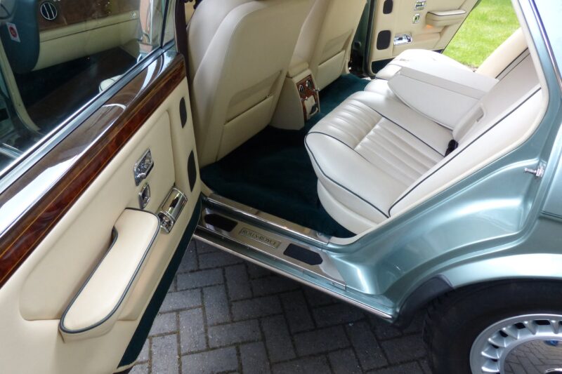 ROLLS ROYCE SILVER DAWN LWB 1997 SOLD