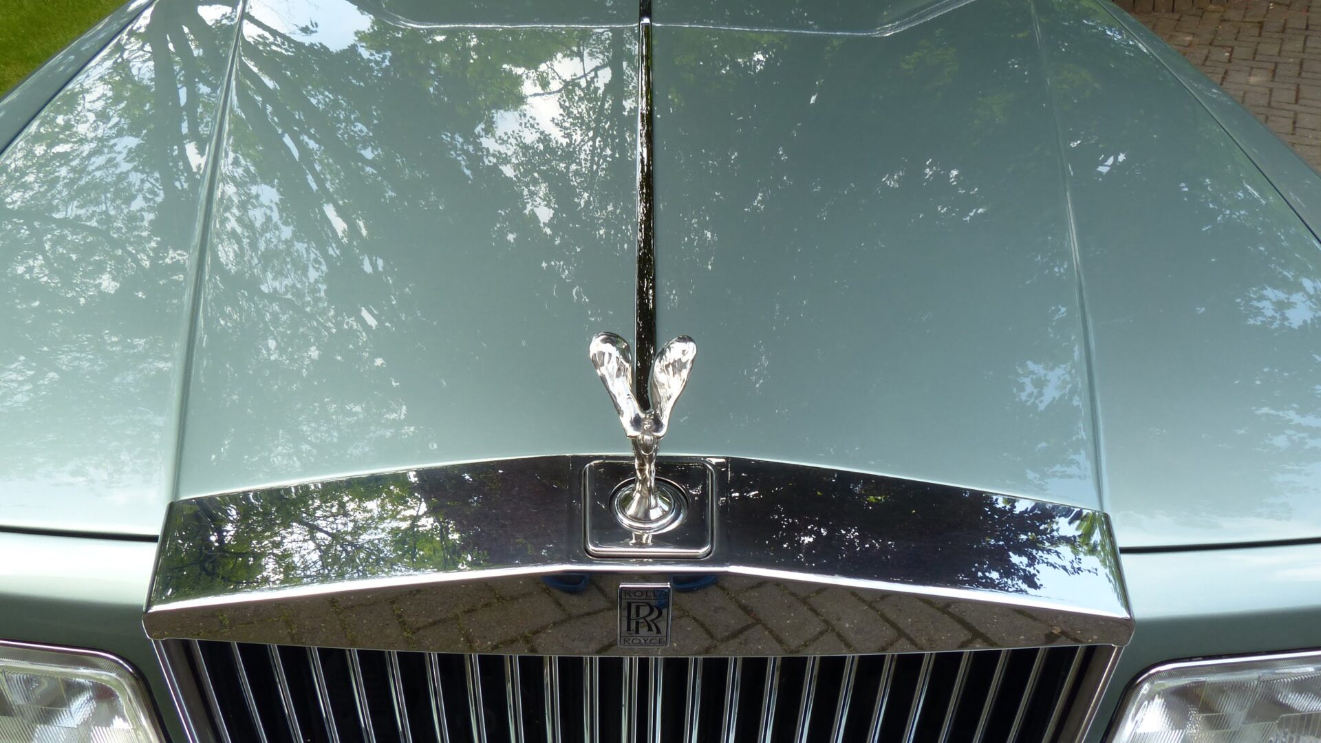 ROLLS ROYCE SILVER DAWN LWB 1997 SOLD