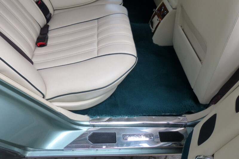 ROLLS ROYCE SILVER DAWN LWB 1997 SOLD