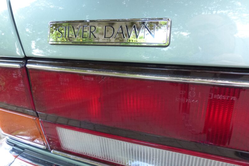 ROLLS ROYCE SILVER DAWN LWB 1997 SOLD
