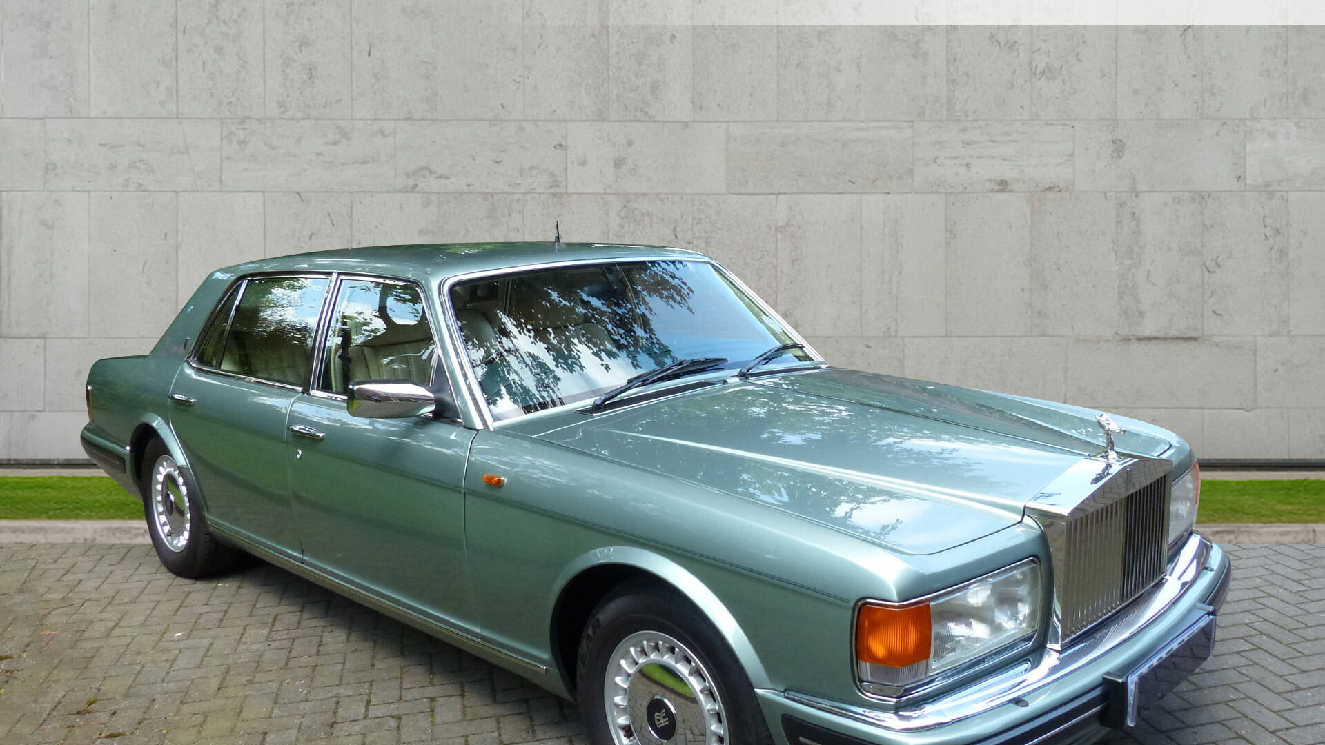 ROLLS ROYCE SILVER DAWN LWB 1997 SOLD