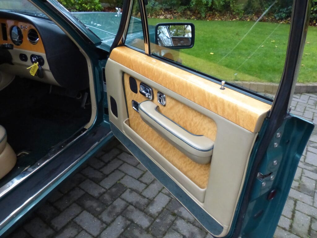1992 BENTLEY TURBO R SALOON SOLD