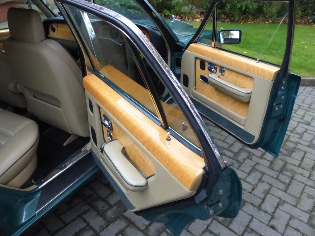 1992 BENTLEY TURBO R SALOON SOLD