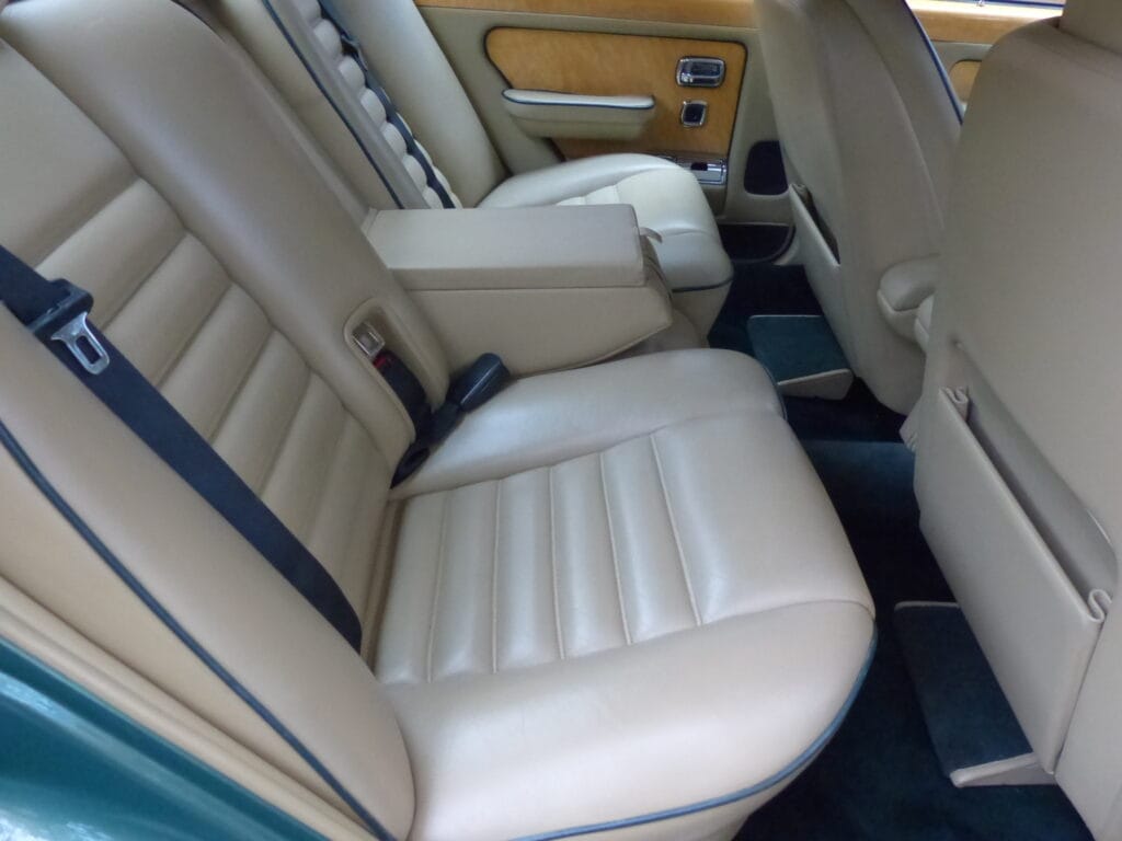 1992 BENTLEY TURBO R SALOON SOLD