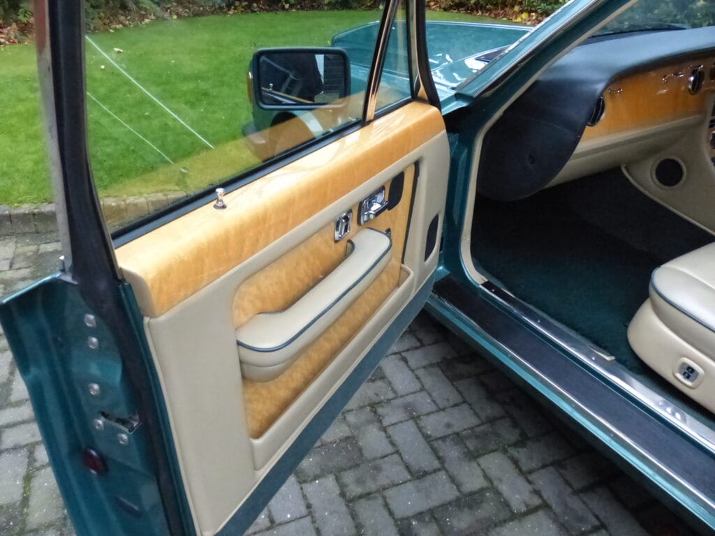 1992 BENTLEY TURBO R SALOON SOLD