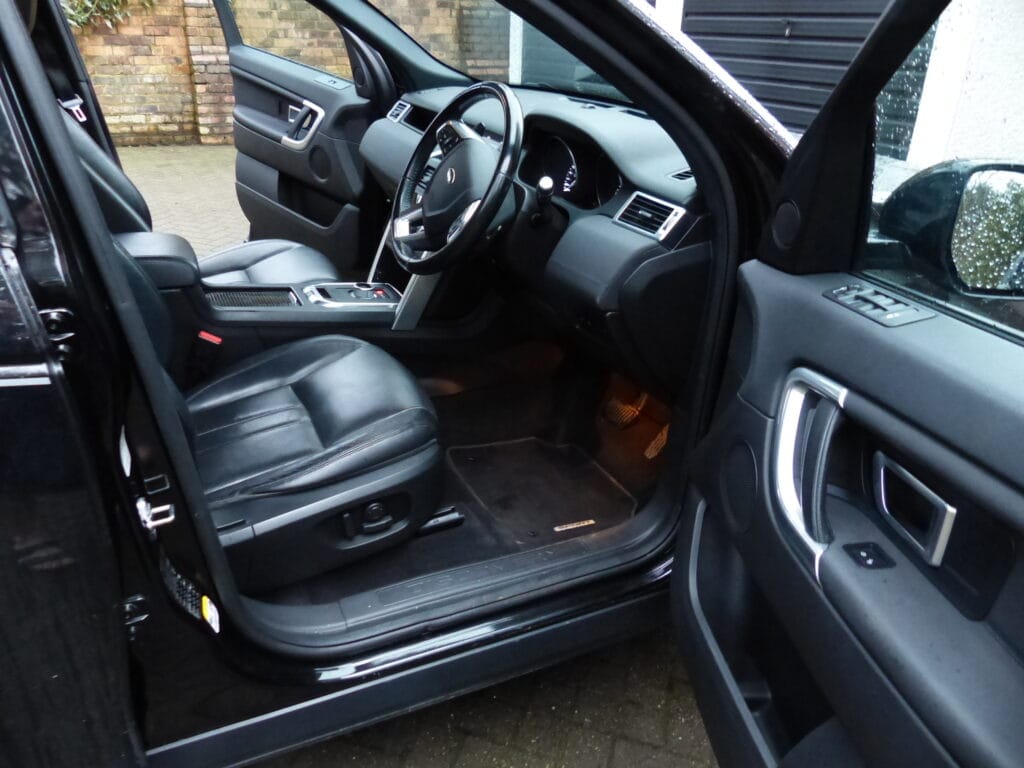 LAND ROVER DISCOVERY SPORT 2.0 TD4 HSE SUV 5DR DIESEL AUTO 4WD EURO 6 (S/S)(180PS) 2016 66 REG SOLD