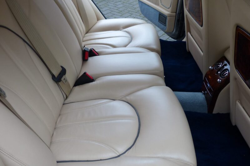 ROLLS-ROYCE SILVER SERAPH 1999 SOLD