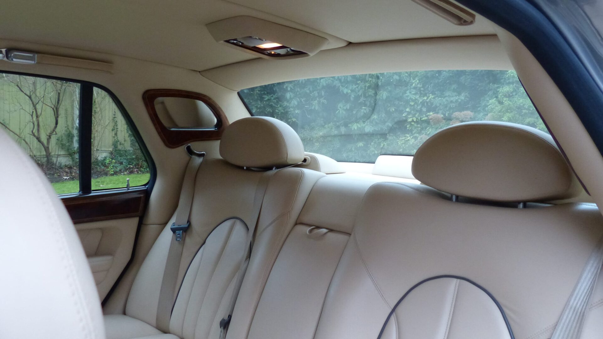 ROLLS-ROYCE SILVER SERAPH 1999 SOLD