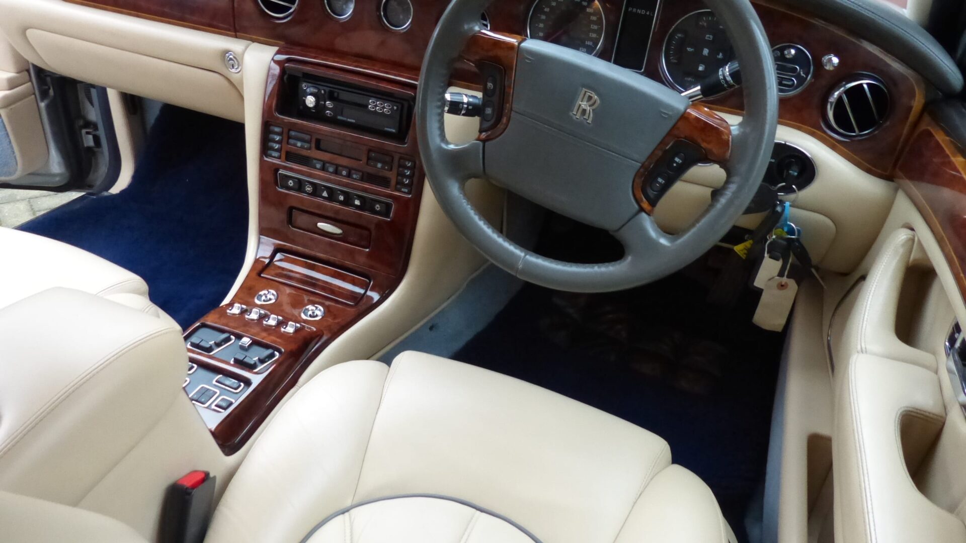 ROLLS-ROYCE SILVER SERAPH 1999 SOLD