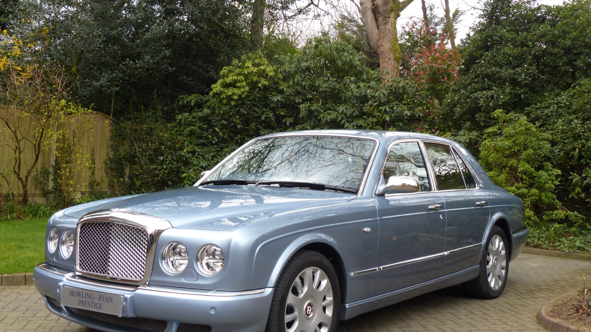 2005 BENTLEY ARNAGE R SALOON SOLD
