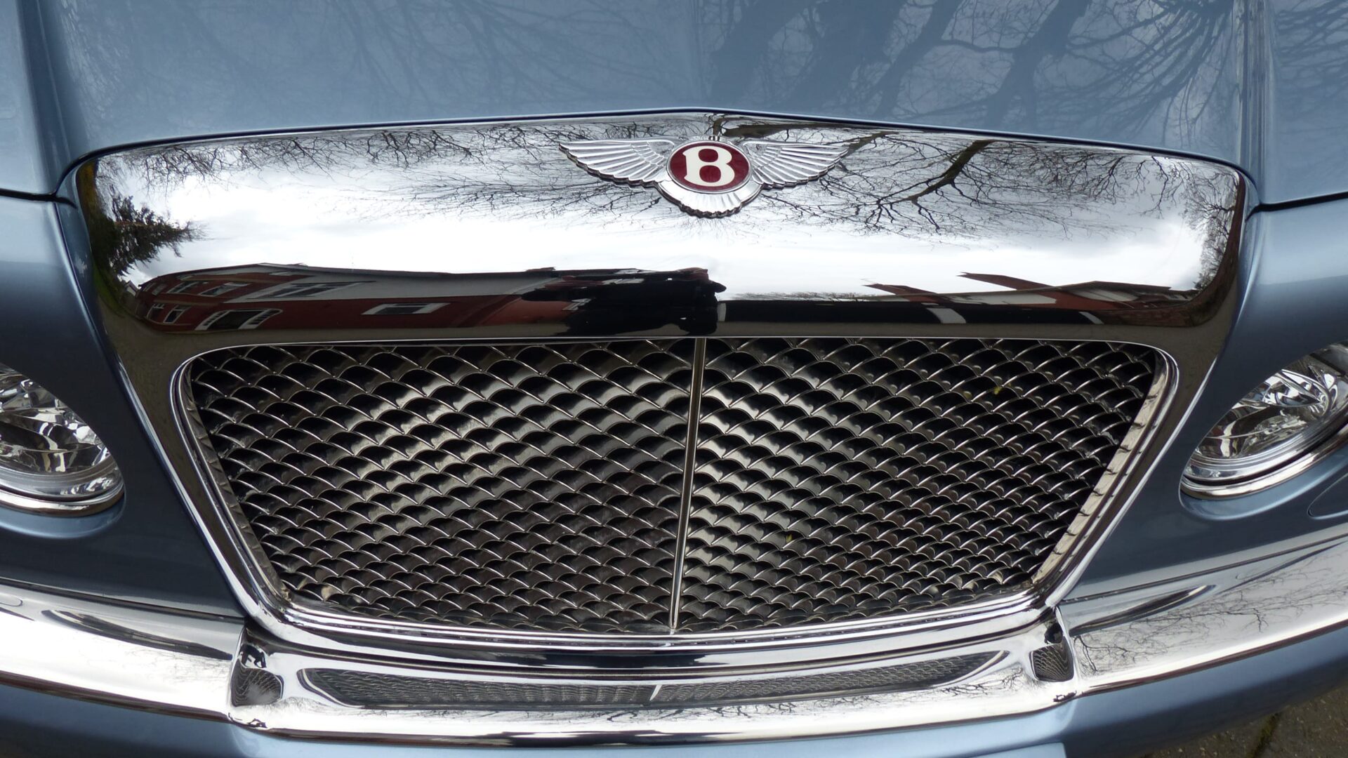 2005 BENTLEY ARNAGE R SALOON SOLD