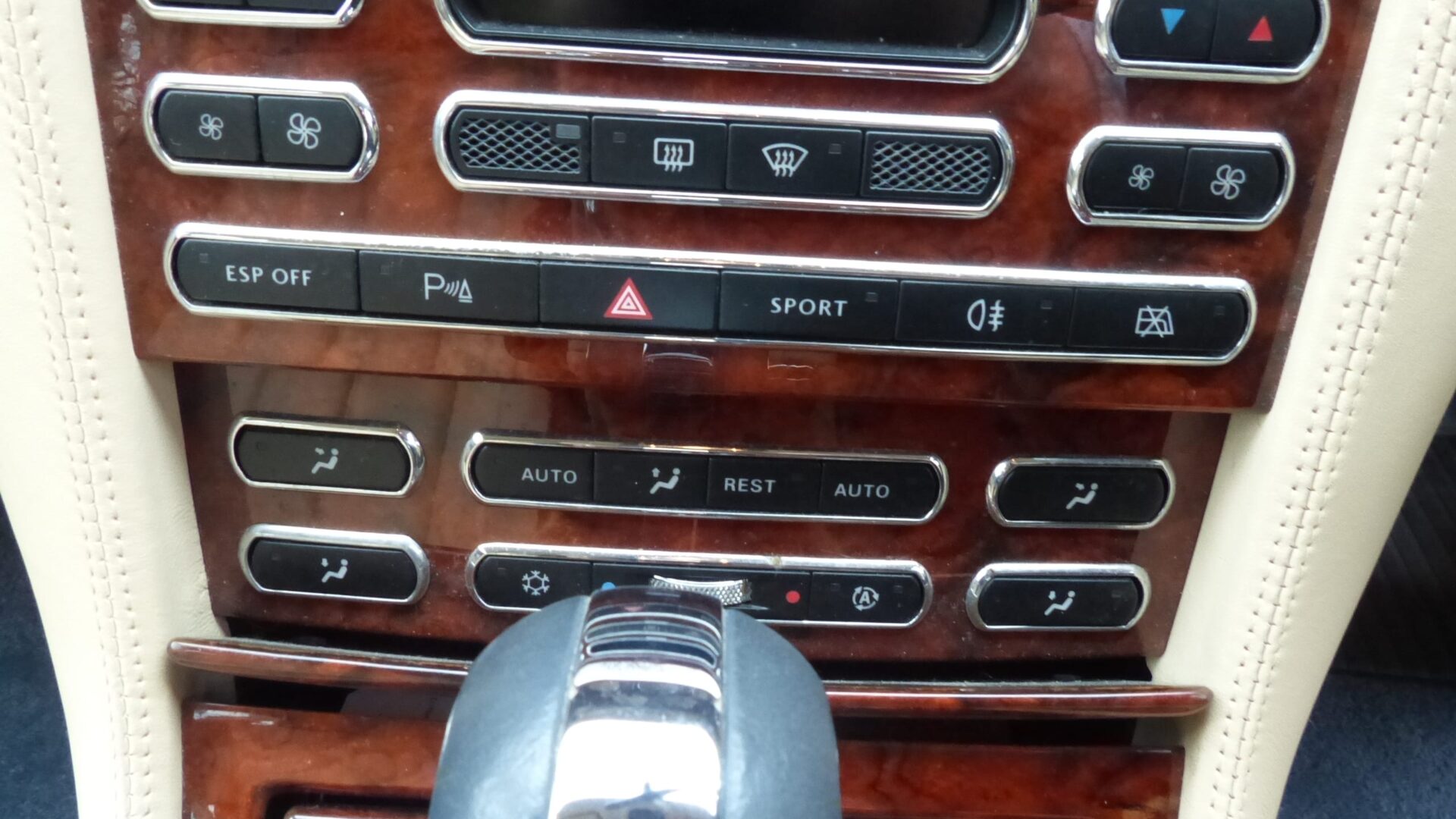 2005 BENTLEY ARNAGE R SALOON SOLD