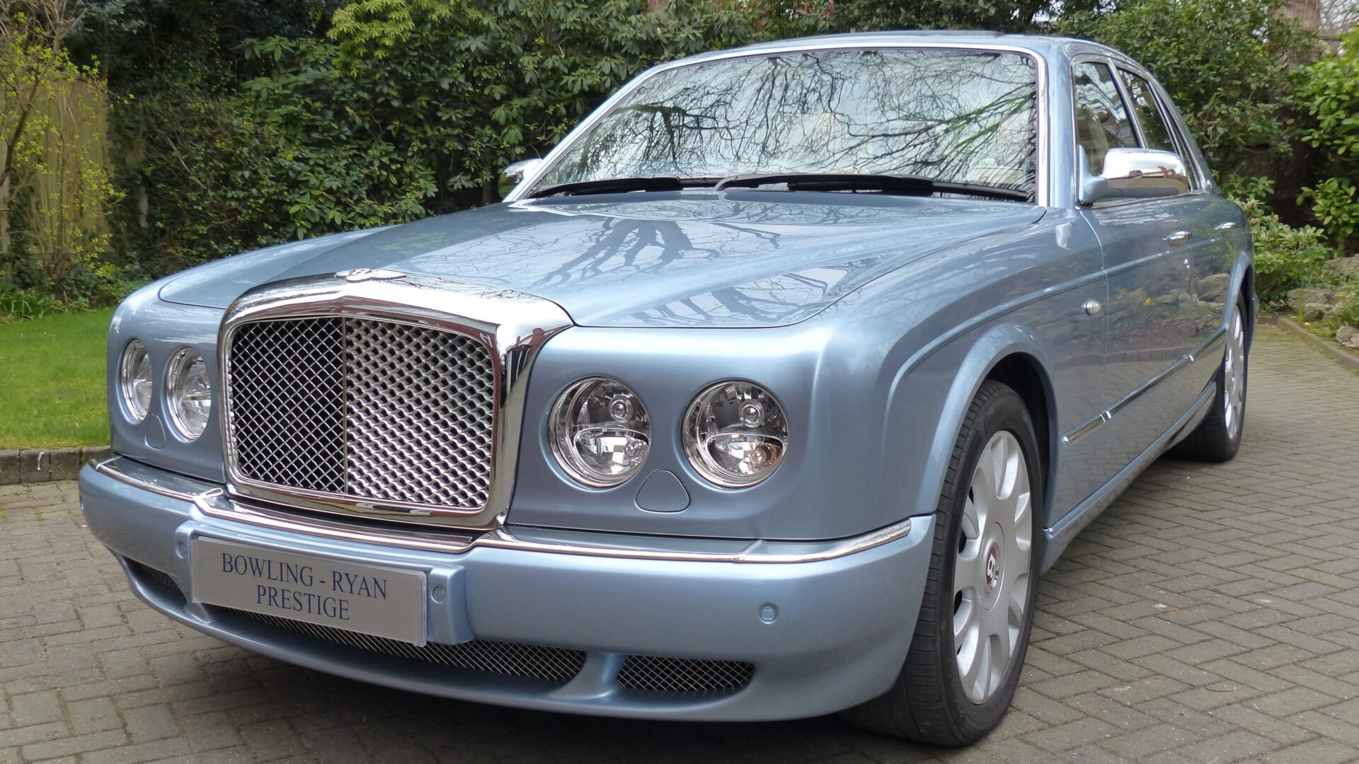 2005 BENTLEY ARNAGE R SALOON SOLD