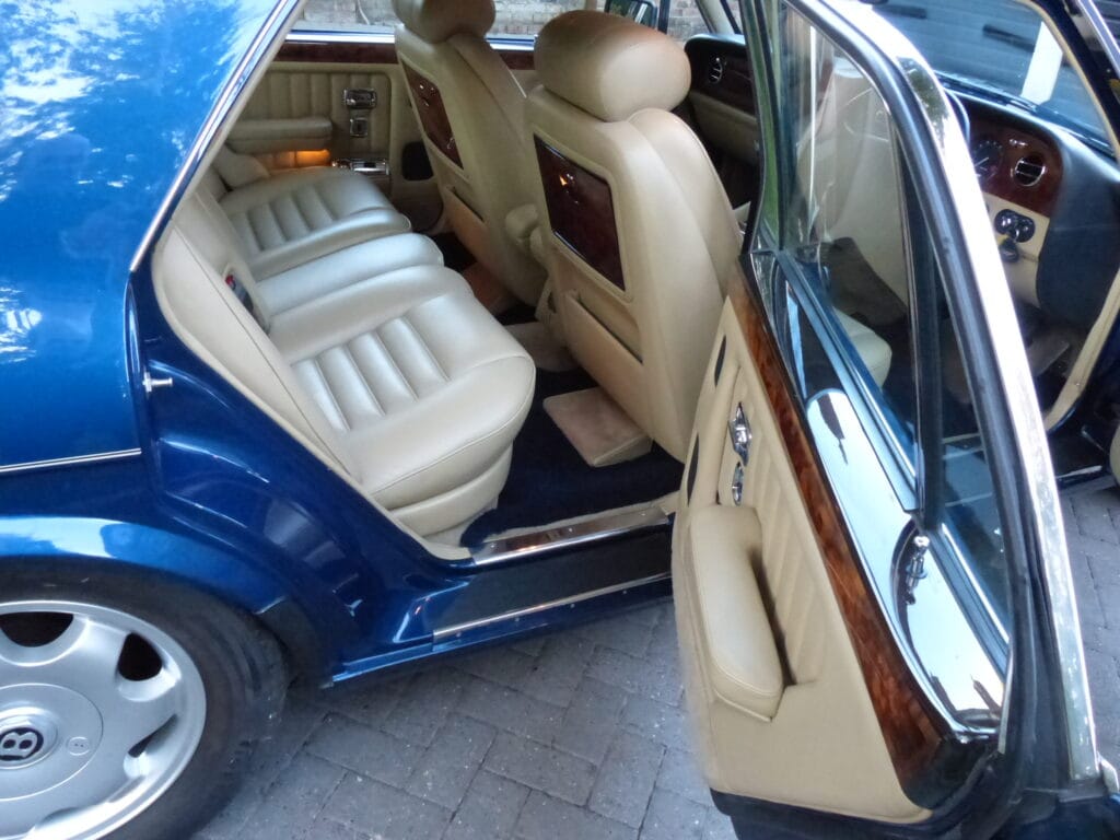 1994 BENTLEY TURBO R SALOON £22,950