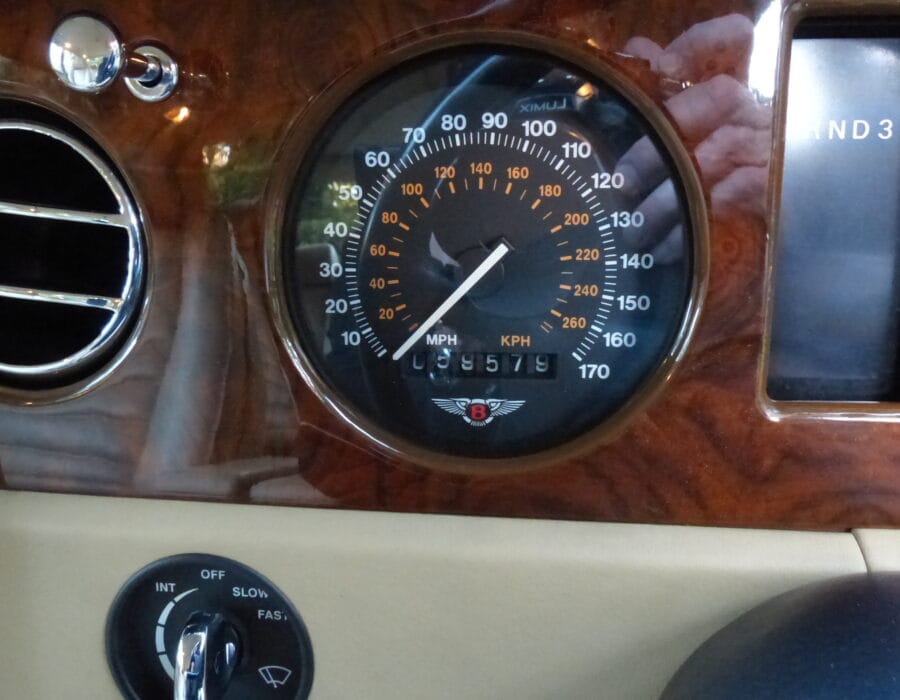 1994 BENTLEY TURBO R SALOON £22,950