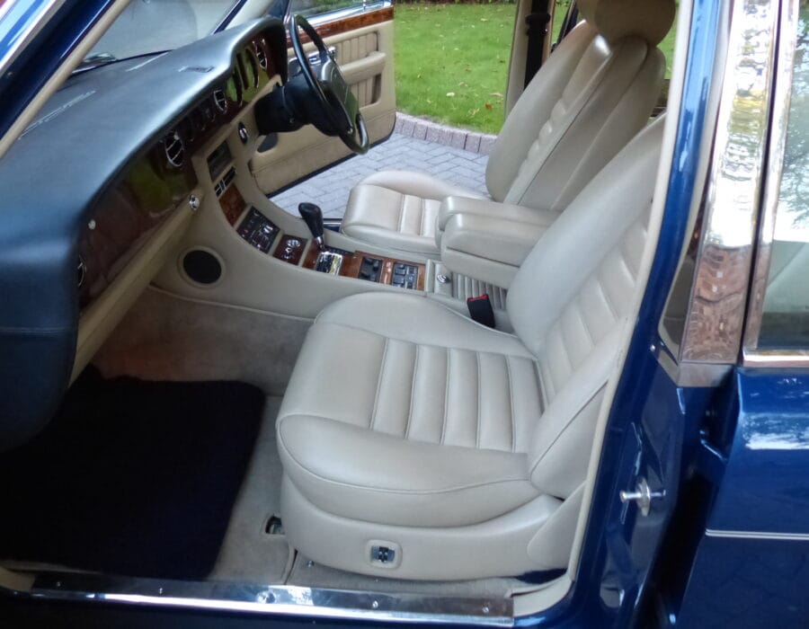 1994 BENTLEY TURBO R SALOON £22,950