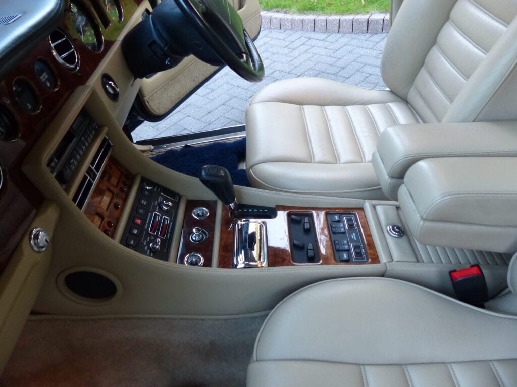 1994 BENTLEY TURBO R SALOON £22,950