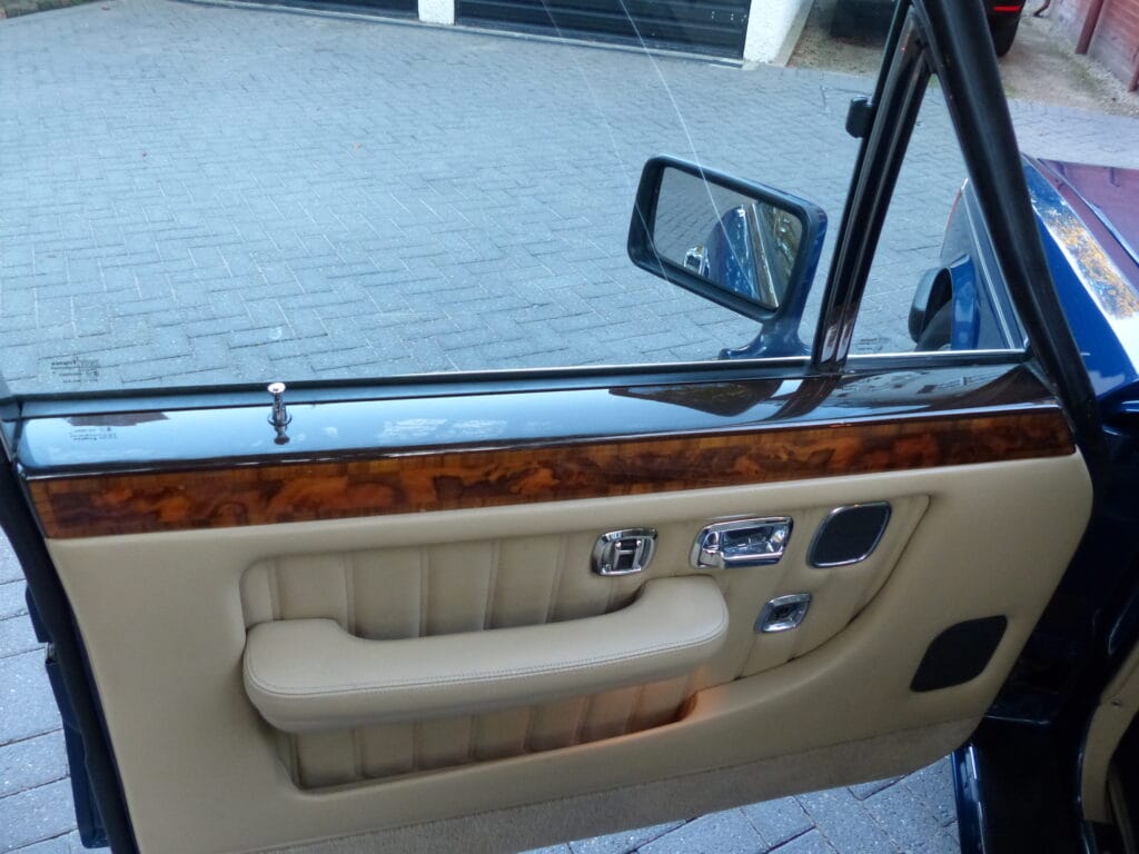 1994 BENTLEY TURBO R SALOON £22,950