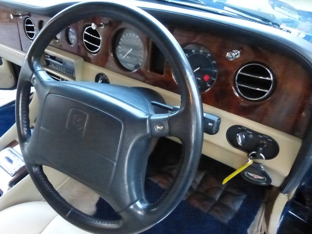 1994 BENTLEY TURBO R SALOON £22,950