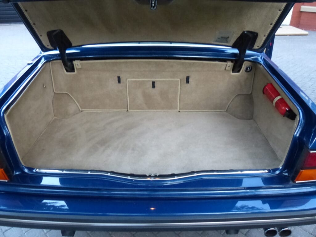 1994 BENTLEY TURBO R SALOON £22,950