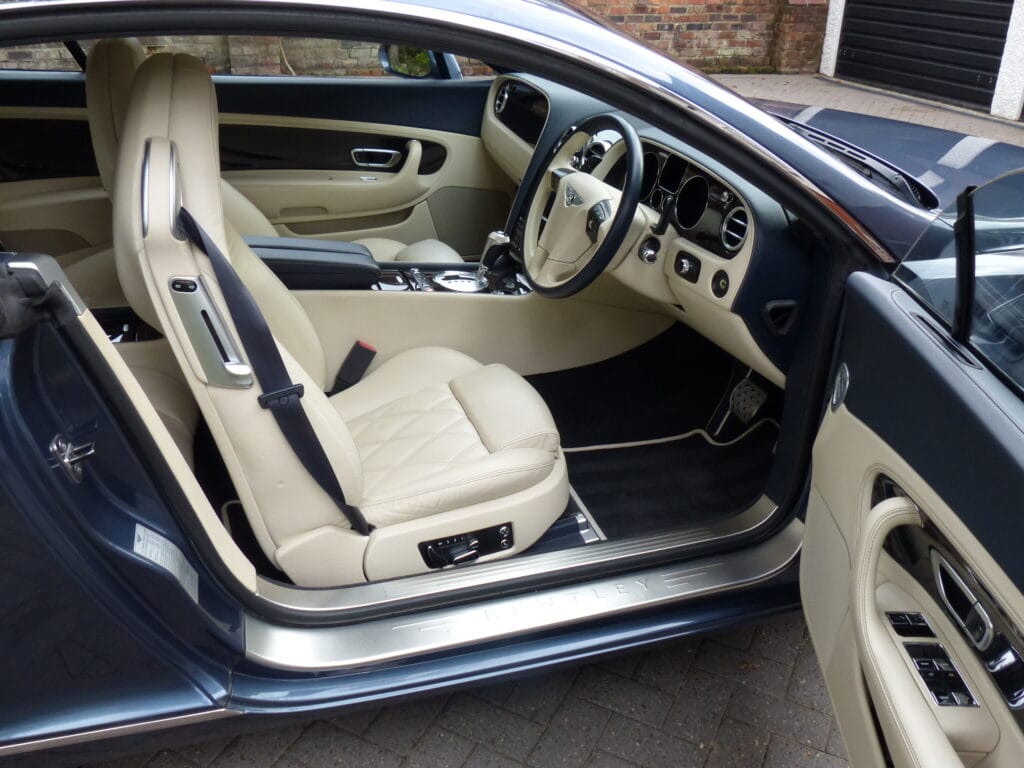 2010 BENTLEY CONTINENTAL GT COUPE 6.0 W12