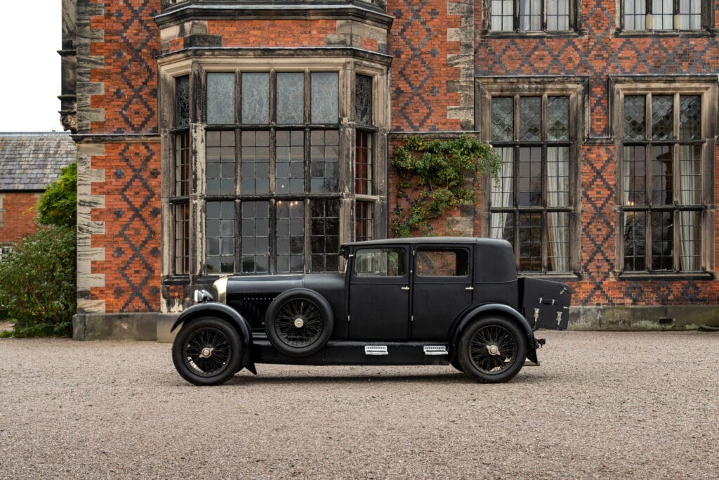 1929 Bentley 4 1/2 Litre Saloon by Vanden Plas
