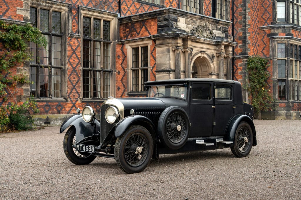 1929 Bentley 4 1/2 Litre Saloon by Vanden Plas