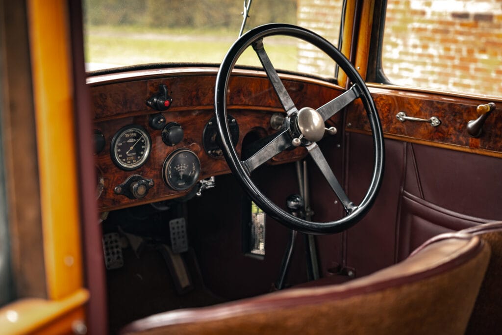 1929 Bentley 4 1/2 Litre Saloon by Vanden Plas