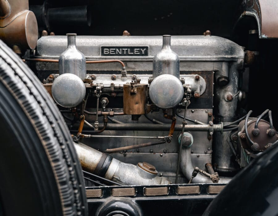 1929 Bentley 4 1/2 Litre Saloon by Vanden Plas