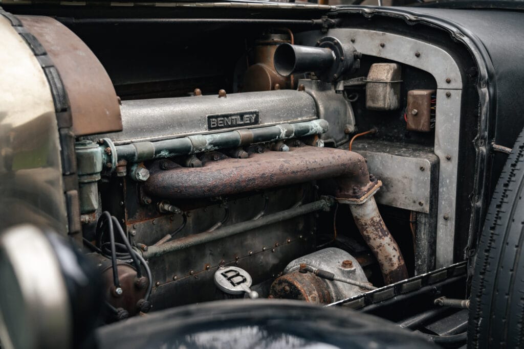 1929 Bentley 4 1/2 Litre Saloon by Vanden Plas