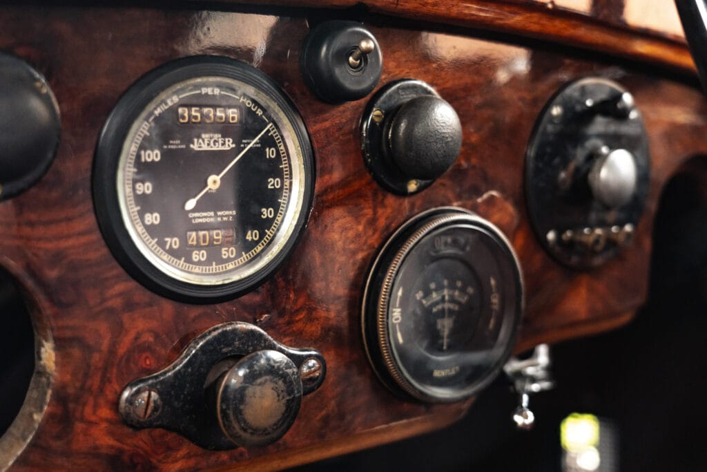 1929 Bentley 4 1/2 Litre Saloon by Vanden Plas