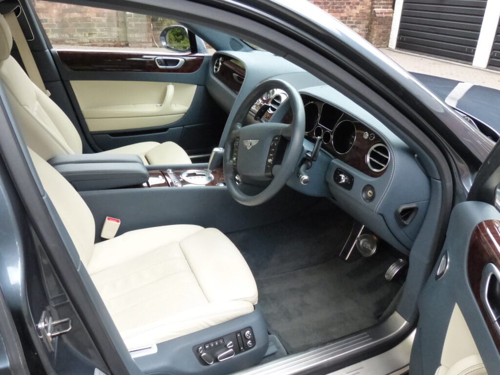 2012 MODEL BENTLEY FLYING SPUR 6.0 W12 SALOON SOLD