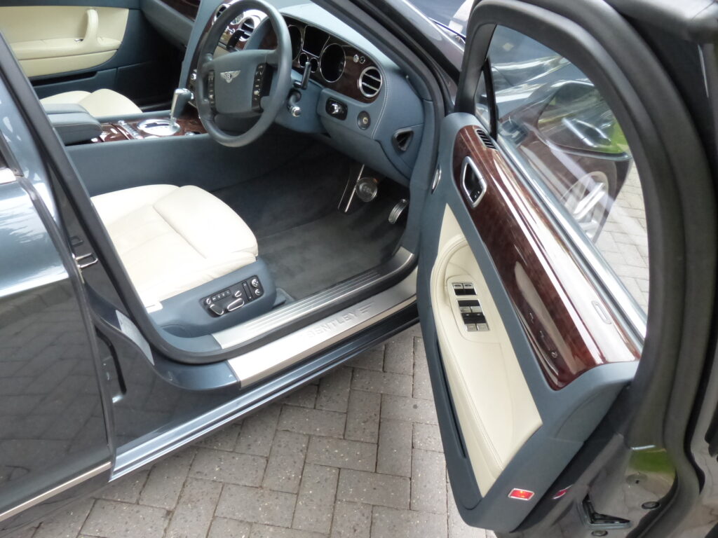 2012 MODEL BENTLEY FLYING SPUR 6.0 W12 SALOON SOLD