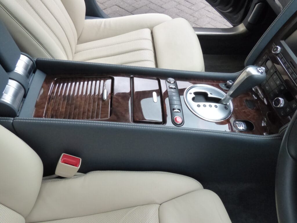 2012 MODEL BENTLEY FLYING SPUR 6.0 W12 SALOON SOLD