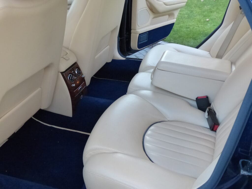 2000 BENTLEY ARNAGE RED LABEL 6.8 SALOON SOLD