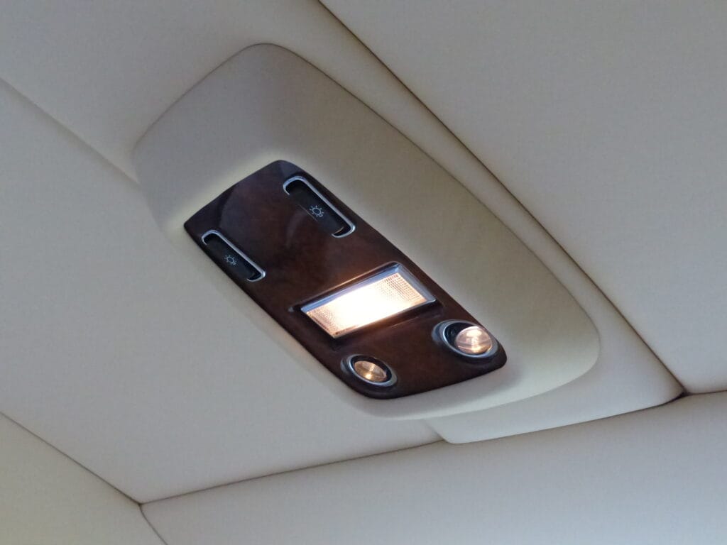 2000 BENTLEY ARNAGE RED LABEL 6.8 SALOON SOLD