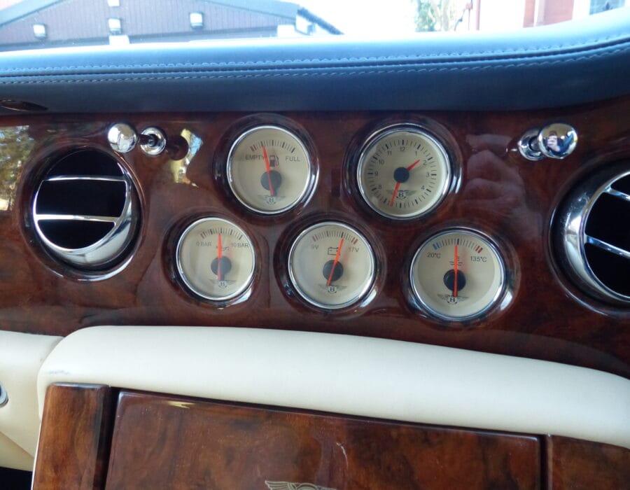 2000 BENTLEY ARNAGE RED LABEL 6.8 SALOON SOLD