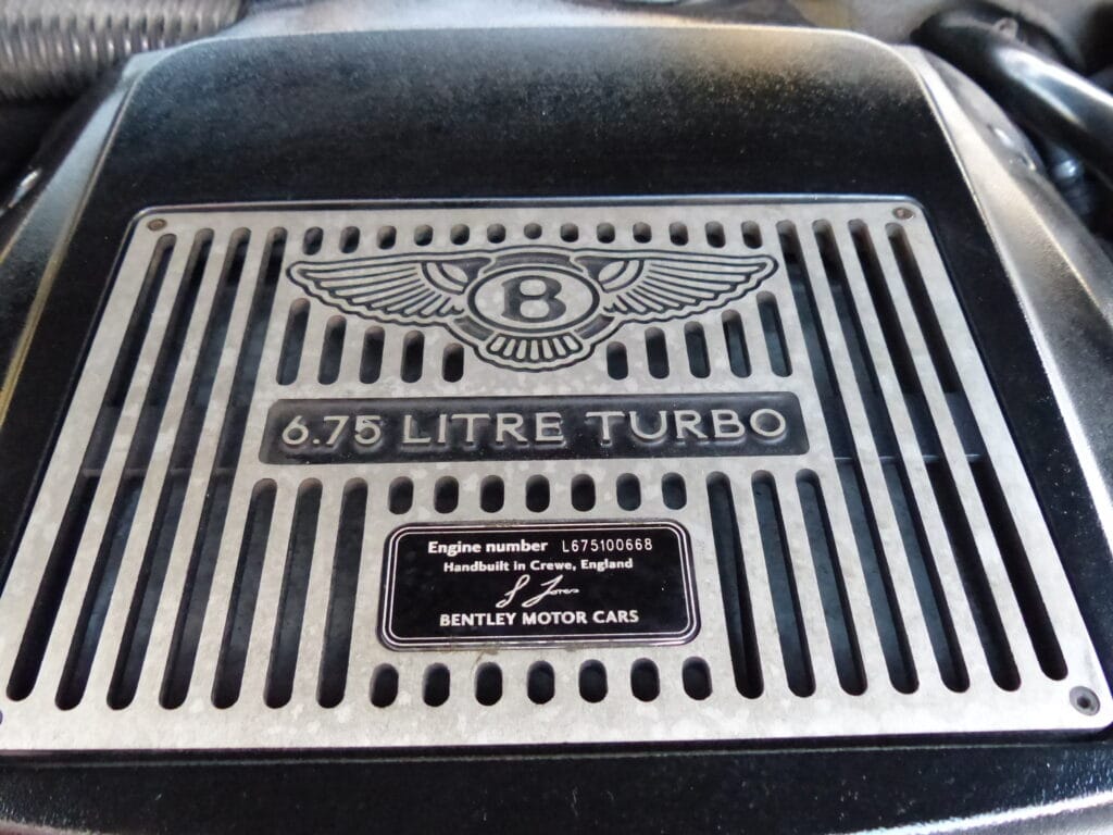 2000 BENTLEY ARNAGE RED LABEL 6.8 SALOON SOLD