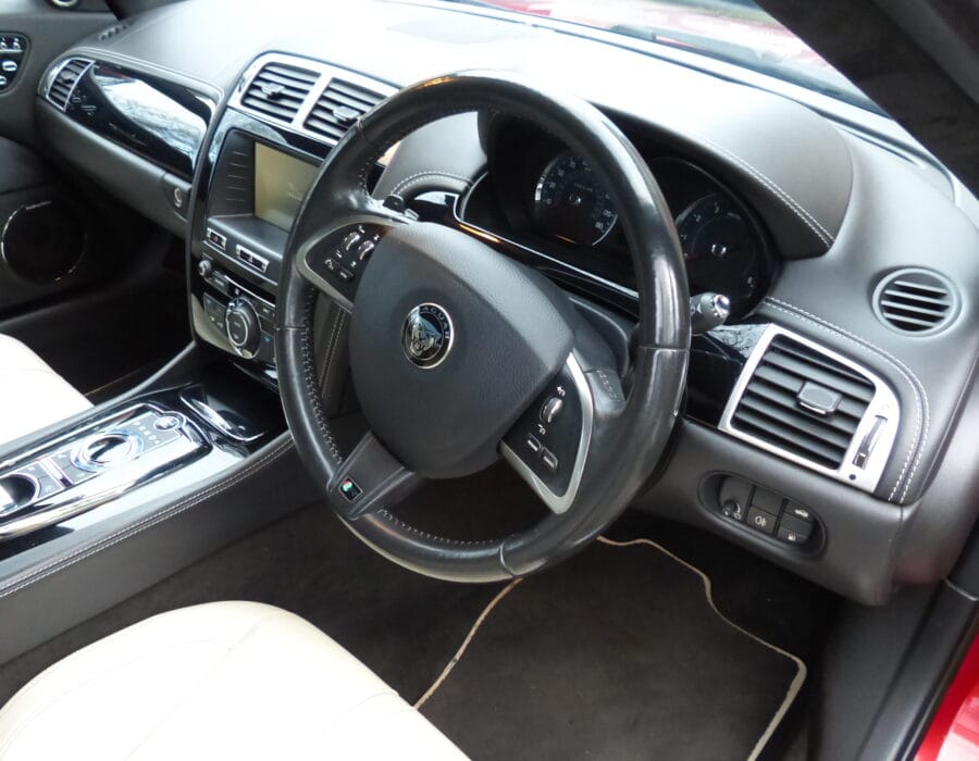 2014 JAGUAR XK DYNAMIC R £24,950