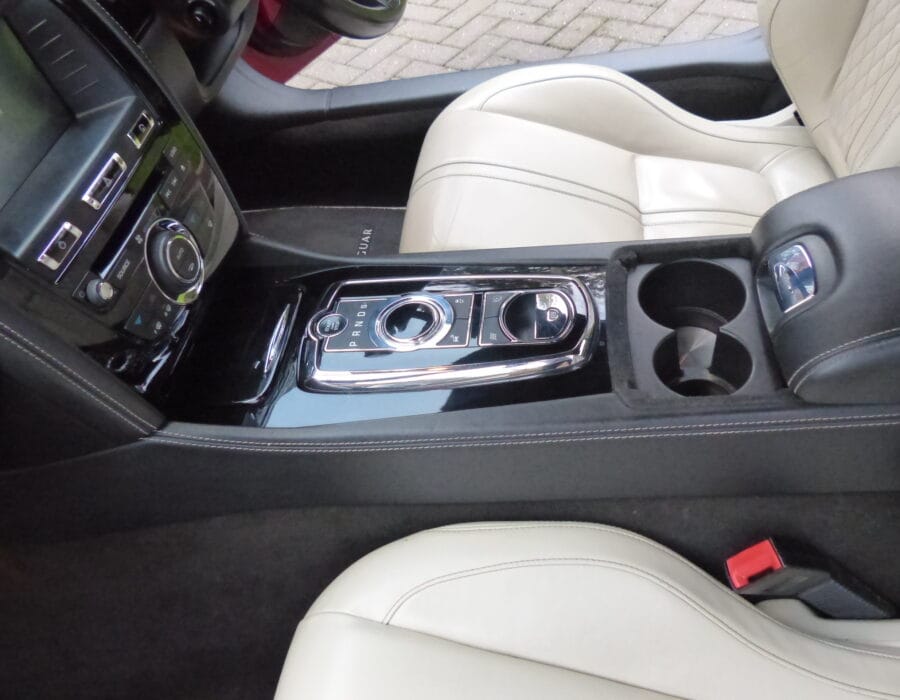 2014 JAGUAR XK DYNAMIC R £24,950