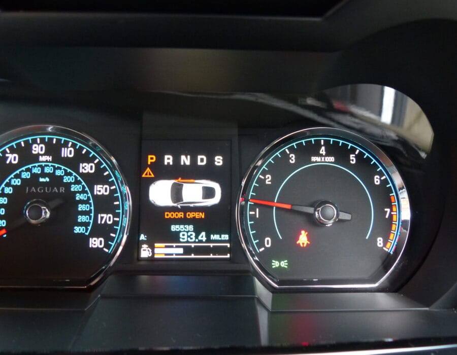 2014 JAGUAR XK DYNAMIC R £24,950