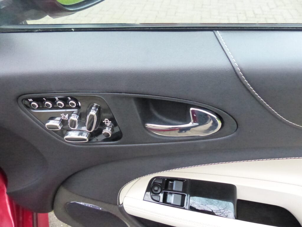 2014 JAGUAR XK DYNAMIC R £24,950