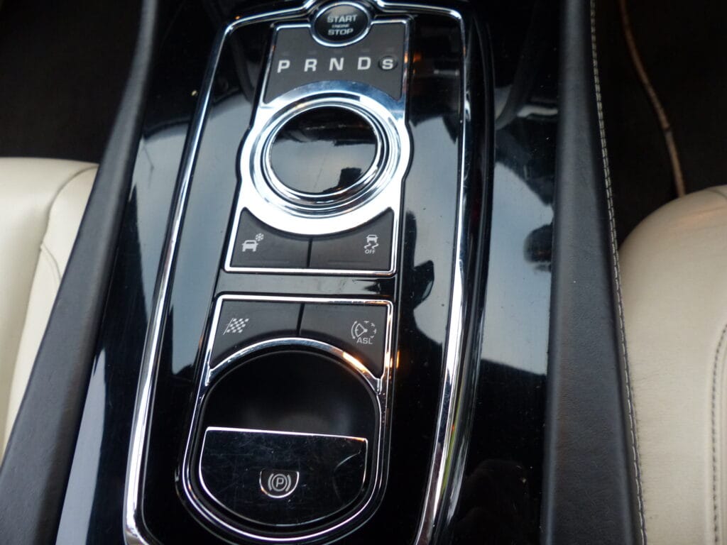 2014 JAGUAR XK DYNAMIC R £24,950