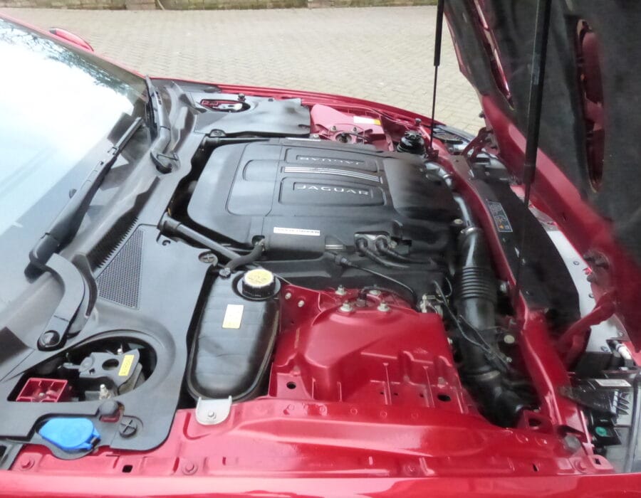 2014 JAGUAR XK DYNAMIC R £24,950