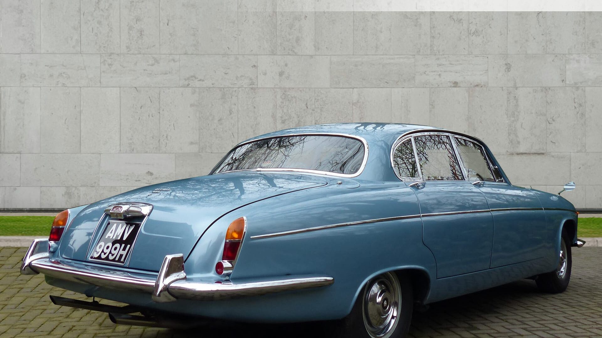 1969 JAGUAR 420G MANUAL WITH O/D