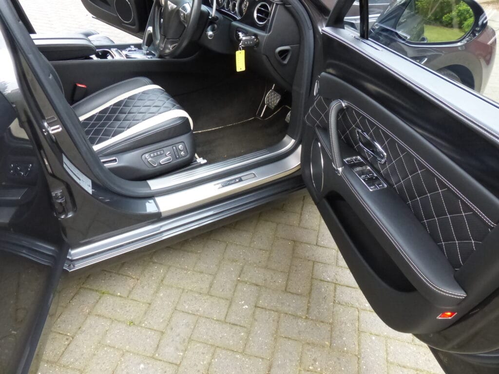 2017 BENTLEY FLYING SPUR W12 S SALOON