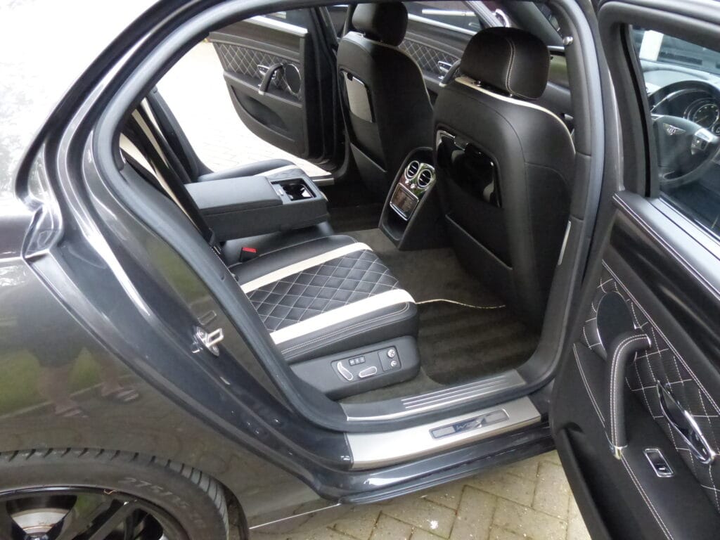 2017 BENTLEY FLYING SPUR W12 S SALOON